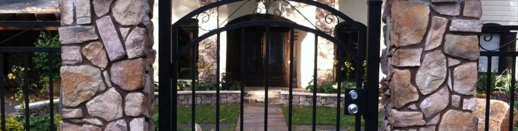 banner-gates-aluminum